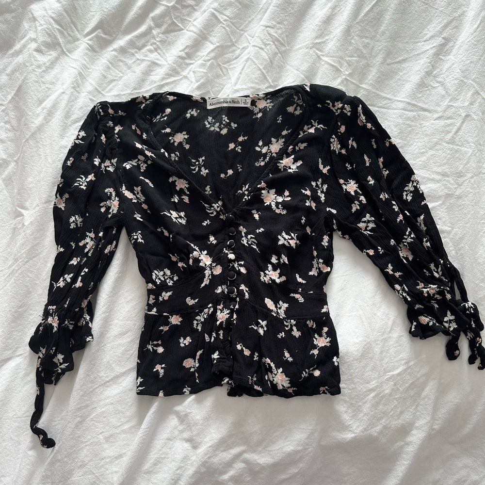 3/4 length baby bell sleeve top